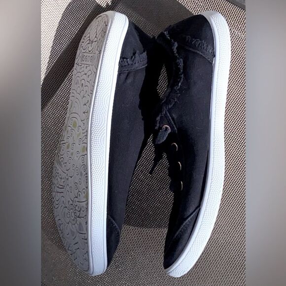 GentlyWorn BOBS Women's Black Canvas Shoes, Great for Everyday Casual & Outings - Picture 7 of 16